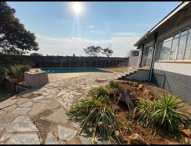 4 BEDROOM FREESTANDING FOR SALE IN PROTEA PARK